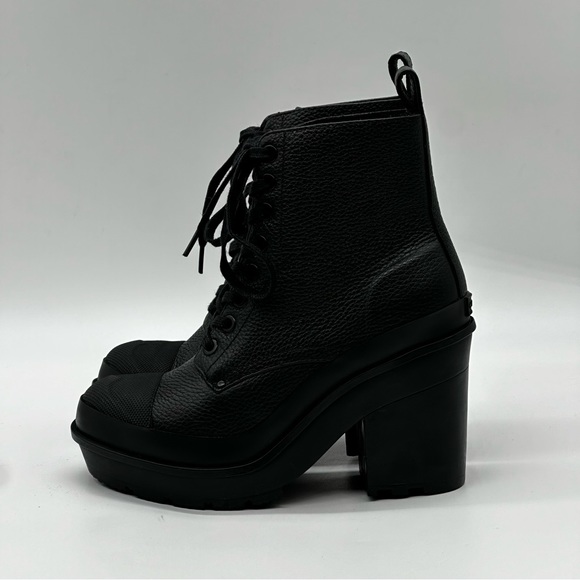 Hunter Original Lace Up Boots. Size 6 - Picture 4 of 9